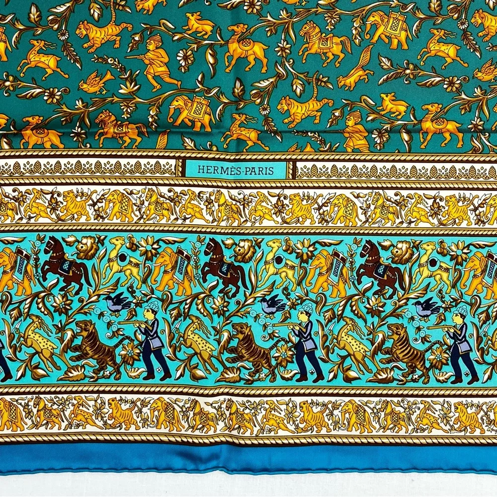 Hermes Chasse En Inde Scarf in Turquoise Blues 90cm - Picture 3 of 6
